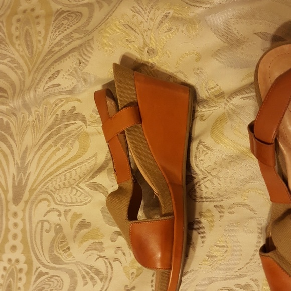 Sandals - Picture 2 of 3